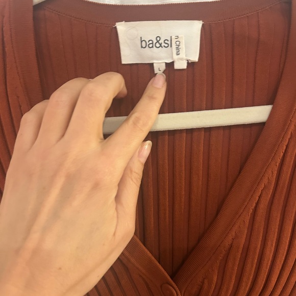 ba&sh Rust Button Down Ribbed Top - Picture 3 of 8